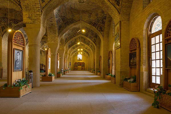 شبستان زمستانی مسجد نصیرالملک
