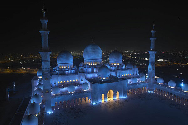 تاریخچه مسجد شیخ زاید